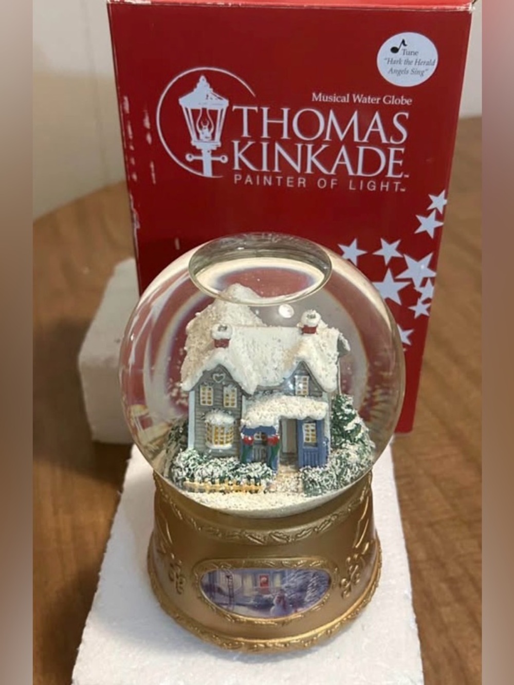 Rare Thomas Kinkade Musical Snow Globe plays Hark The Herald Angels Sing